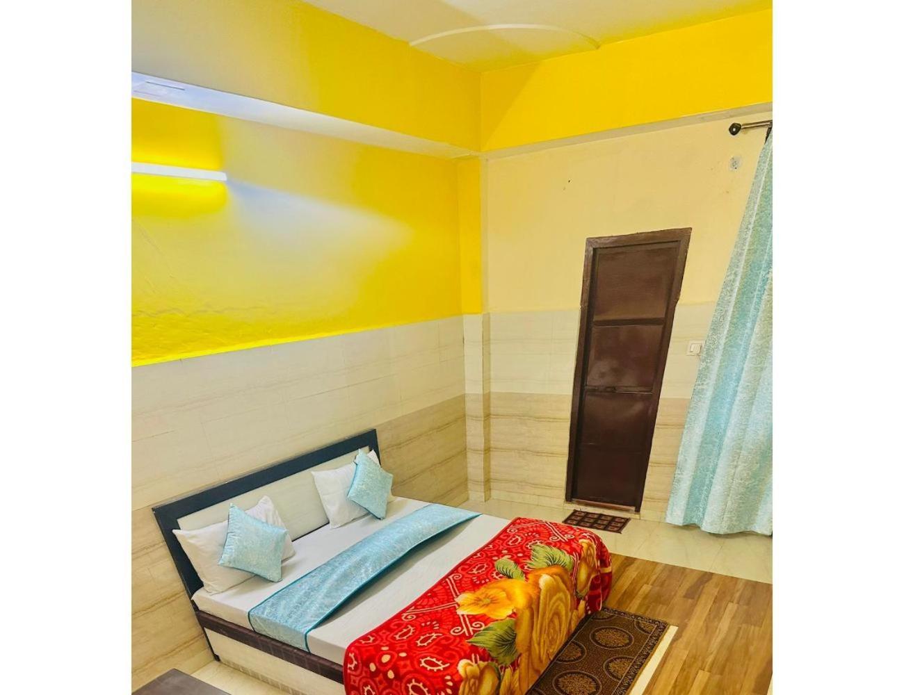Kisan Palace,